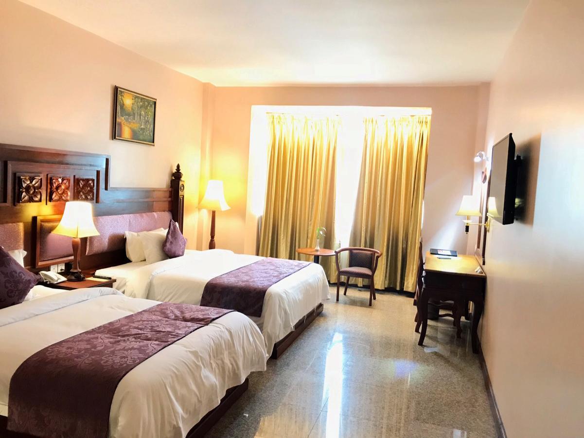 Phnom Penh Era Hotel Kültér fotó